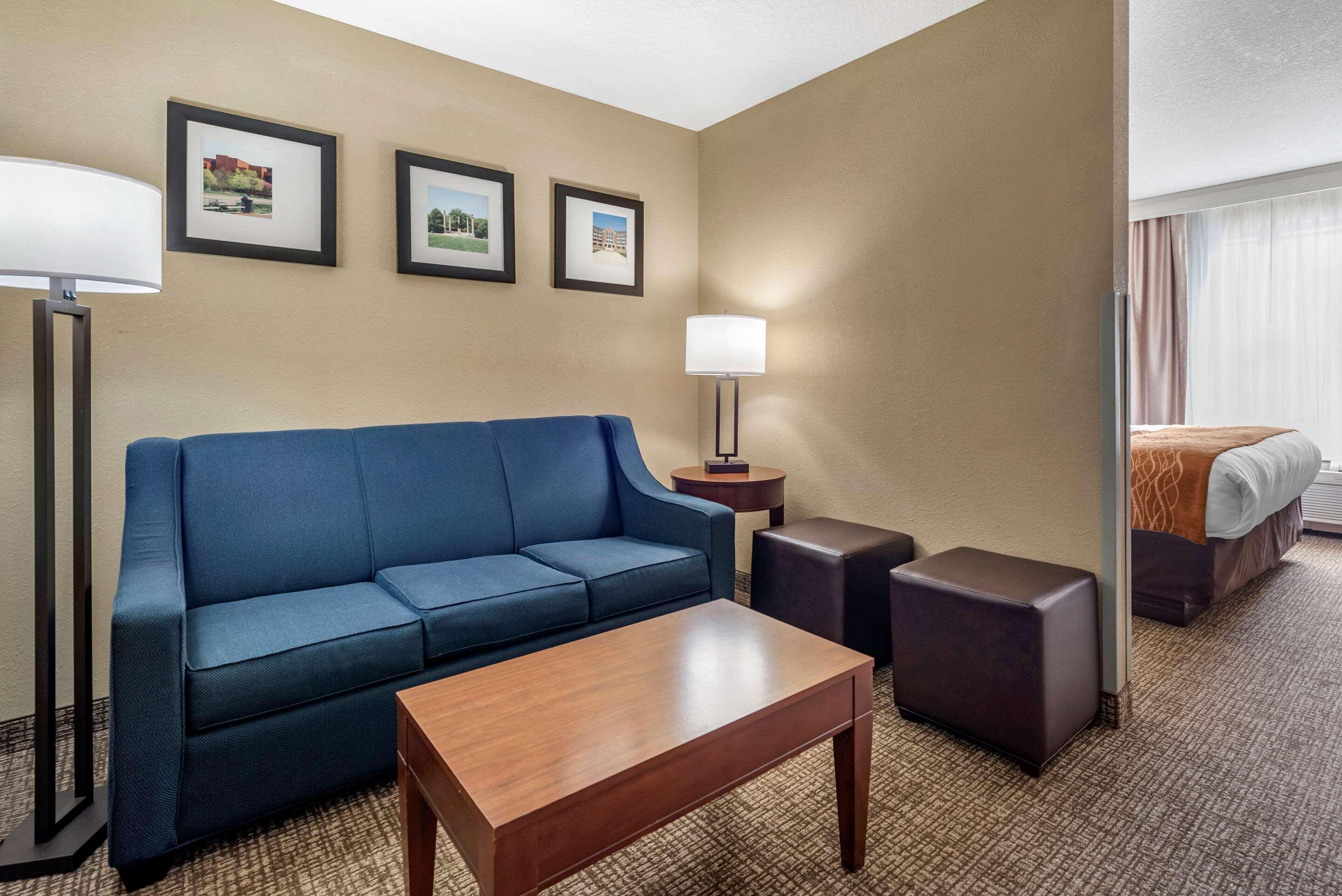 Comfort Inn & Suites Muncie Eksteriør billede