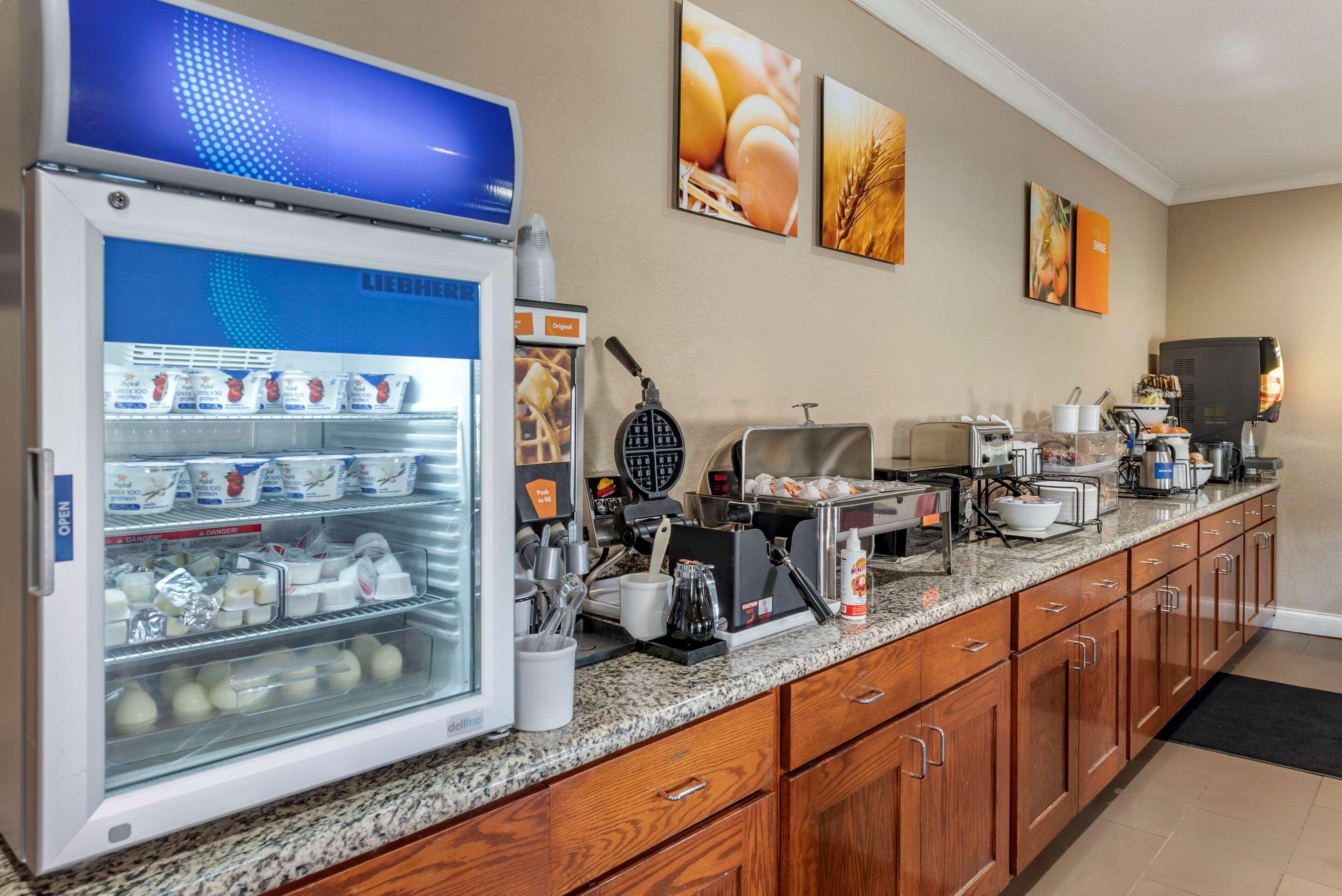 Comfort Inn & Suites Muncie Eksteriør billede